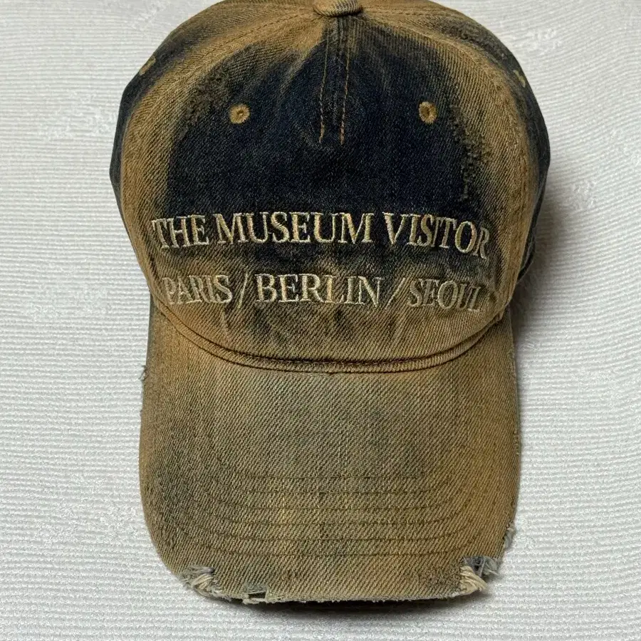 キャップ THE MUSEUM VISITOR CORDUROY BALLCAP BROWN 02330 The Museum Visitor Hand Painted Pizza & Poch Corduroy Ball