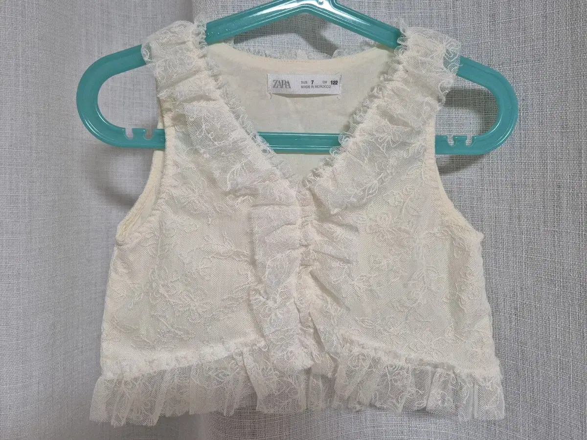 Zara Girls' Cropped Lace Tank Top (Age 7, 122)