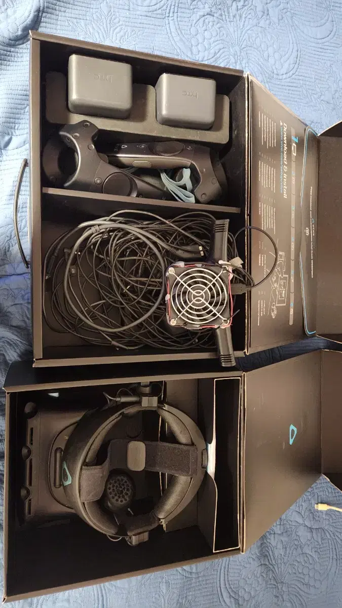 HTC Vive Cosmos Elite Full Kit (Lens Modification) (Includes Wireless Kit)