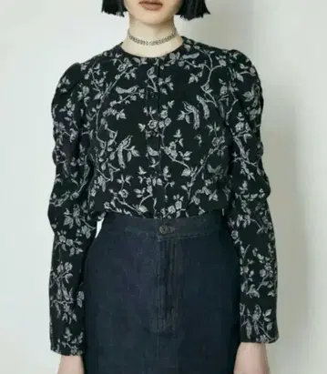 MOUSSY GARDENJACQUARDBLOUSE 자카드 가디건