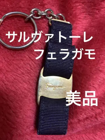 페라가모 블랙 리본 키링