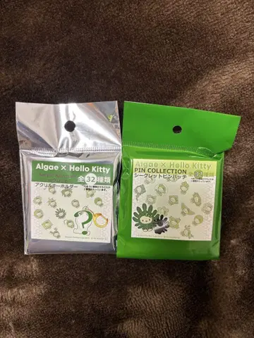 Algae x Hello Kitty 핀 배지 컬렉션 2팩 세트
