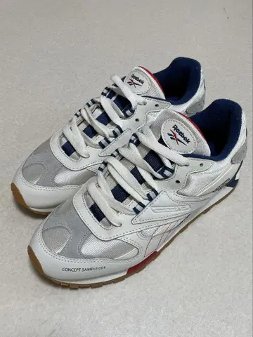 새상품 리복 클래식 가죽 알터 아이콘 90S