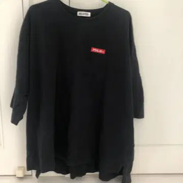MILKFED. 블랙 반팔 티셔츠