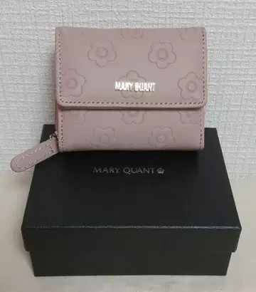 MARY QUANT 3단 폴더형 지갑 핑크 꽃무늬 엠보싱