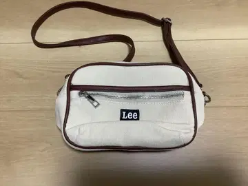 Lee 숄더백