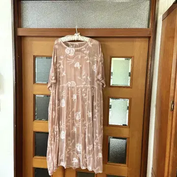 꽃무늬 자수 쉬폰풍 롱 원피스