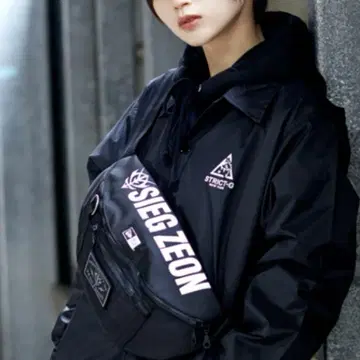 건담 뉴에라 숄더 백 STRICT-G 뉴에라