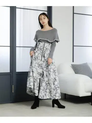 질 바이 질 스튜어트 코르셋 디테일 포그 자카드 스커트