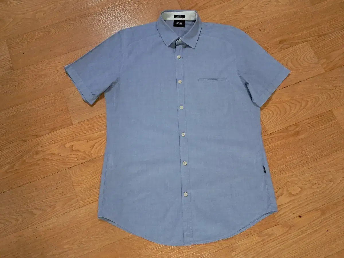 Luxury Hugo Boss Short Sleeve Carity (Size 95)