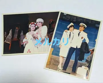 타카츠카 오우라 미즈키, 히비키 미토, 미즈하라 타마키, 2L 사진 2개
