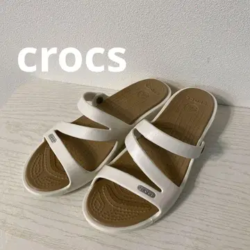 Crocs 화이트 로우 힐 샌들