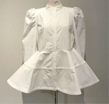 cygne 페플럼 탑