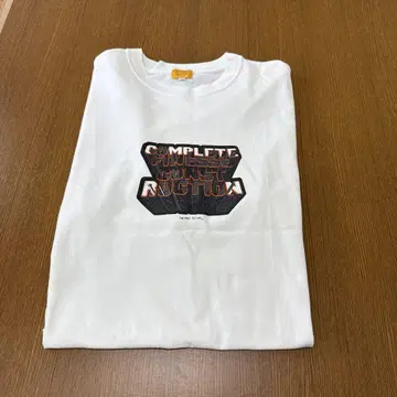 컴플리트 피네스 프린트 티셔츠