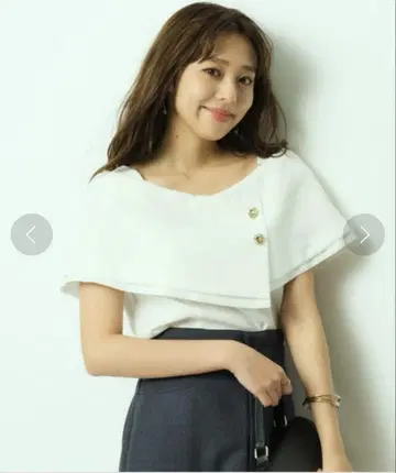 케이프 스타일 블라우스