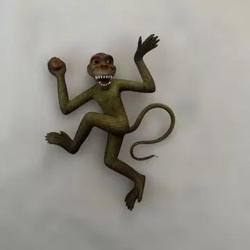 원숭이 피규어 점프 포즈