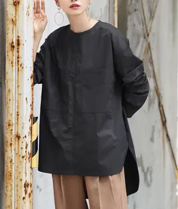 이자카 매니아 블라우스