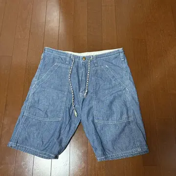 파란색 숏팬츠 S 사이즈 Lee
