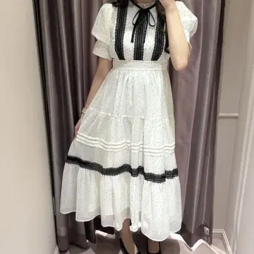 AnMILLE 안미르 레이스 라인 도트 op 화이트