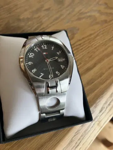 Tommy Hilfiger 블랙 스테인리스 시계