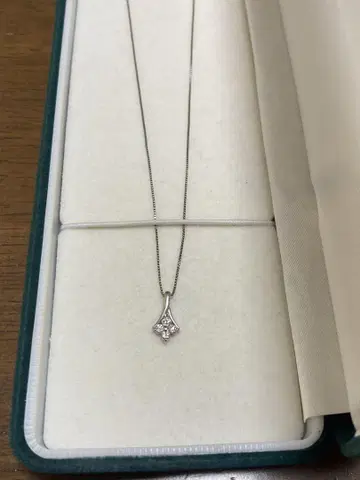 다이아몬드 목걸이