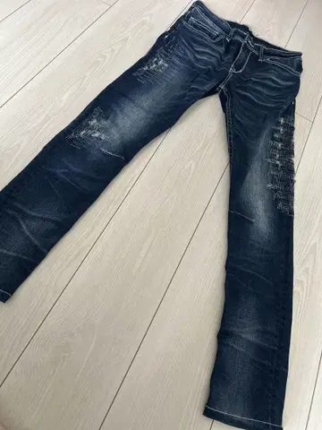데미지 가공 다크 블루 스키니 청바지