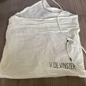 S611.2 V.DE.VINSTERS 화이트 복조리 백