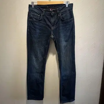 타미힐피거 다크 블루 슬림 핏 데님