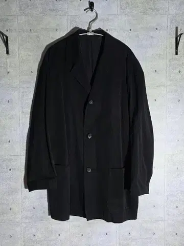 ALFASPIN 블랙 테일러드 자켓