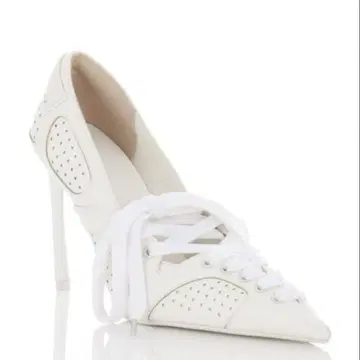 [한 번만 착용] YELLO ACE SNEAKER HEELS 별 아야