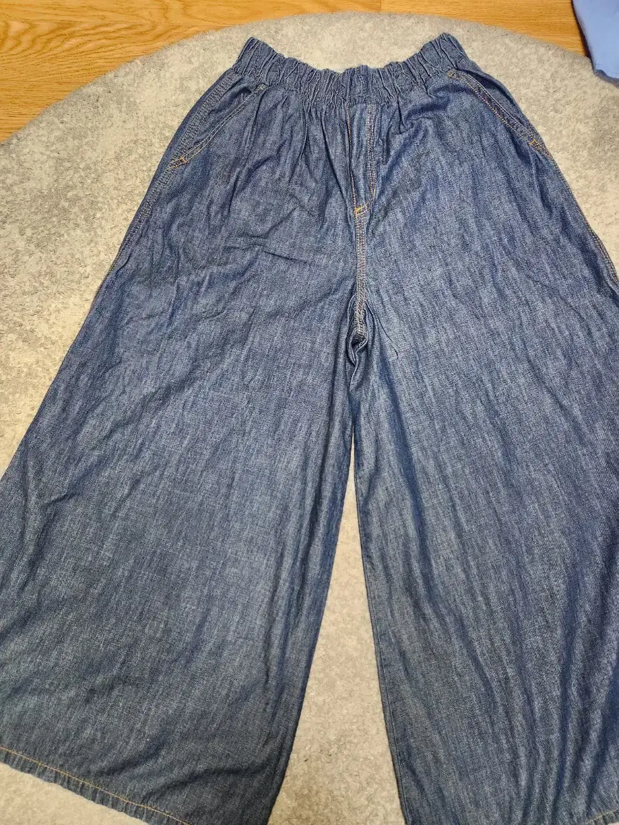 United Colors Of Benetton. Denim Wide Skirt Pants-Recommended Size 55