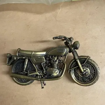 Yamaha XS650 메탈 바이크 브론즈