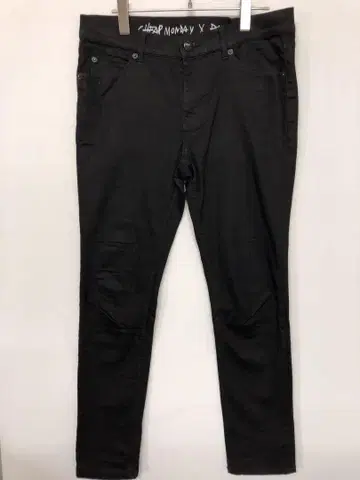 CHEAP MONDAY x BEAMS 인디즈 쓰리 구제 의류 스키니 팬츠