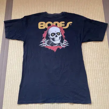 파웰 페랄타 티셔츠 POWELL PERALTA 엿보기 티셔츠 BONES