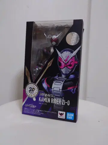 SH 피규아트 가면라이더 ZI-O