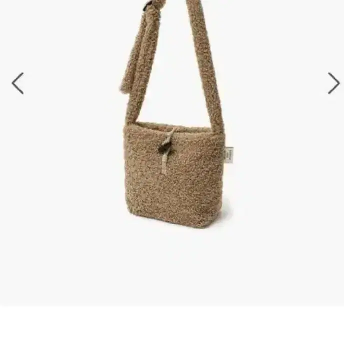 DEPOUND★韓国大人気 poodle bag(cross-body)_3色♪ MUSINSA | DEPOUND Poodle bag cross body [brown]
