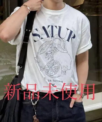 SATUR 그래픽 티셔츠 M 사이즈 화이트