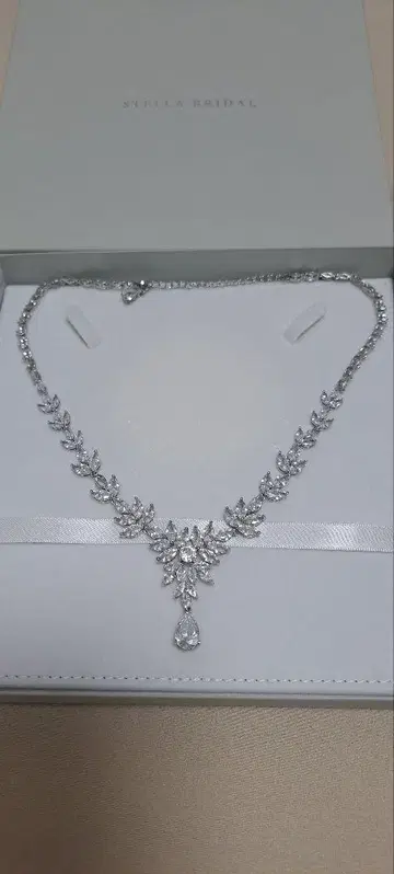 STELLA BRIDAL 목걸이 및 귀찌 세트