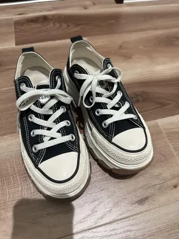 컨버스 트렉 웨이브 통굽 블랙 22.5cm