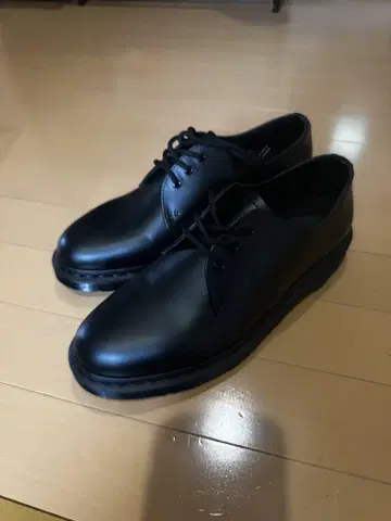 닥터마틴 3홀 14345001