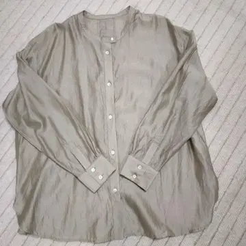 북유럽 생활용품점, 적당한 비침의 시어 셔츠