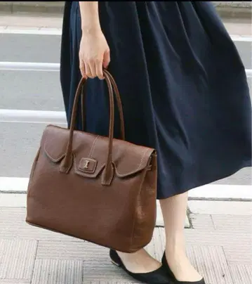 IENA 이아쿠치 iacucci 플랩 토트백 백