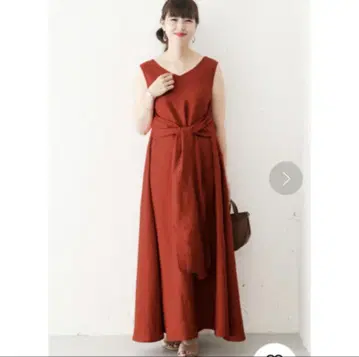 어반 리서치 ROSSO 슬리브리스 롱 원피스