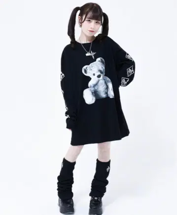 TRAVASTOKYO 블랙 롱 T 셔츠 곰
