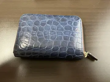 J&M DAVIDSON 미니 지갑 악어 엠보싱 네이비
