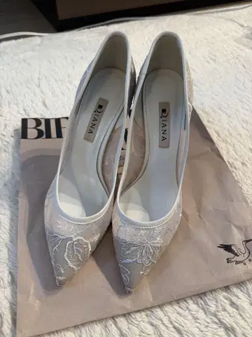 DIANA 꽃 자수 브라이덜 슈즈 23.5