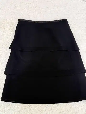 블랙 3단 프릴 타이트 스커트, 이너 포함