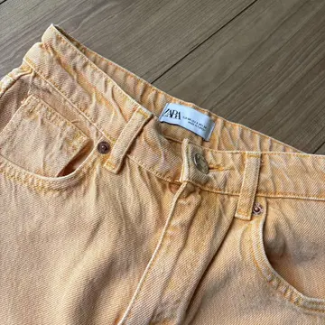 자라 오렌지 스트레이트 데님