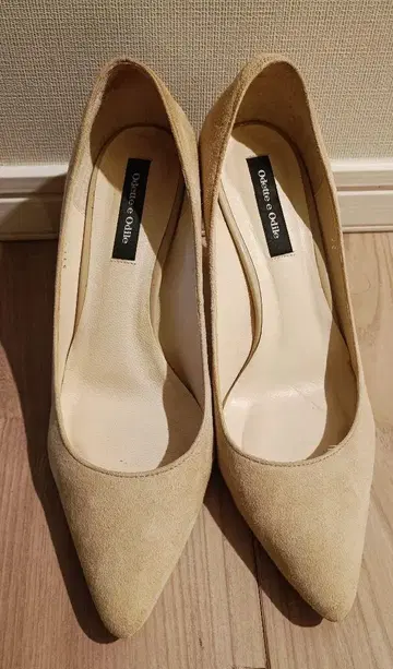 오데토 오딜 베이비 스웨이드 하이힐