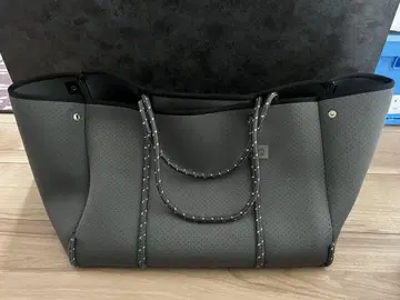 q bag paris 바르 그레이 토트백